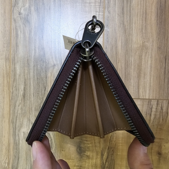 Disney X Coach Long Zip Around Wallet Once Upon A Dream - Picture 9 of 13